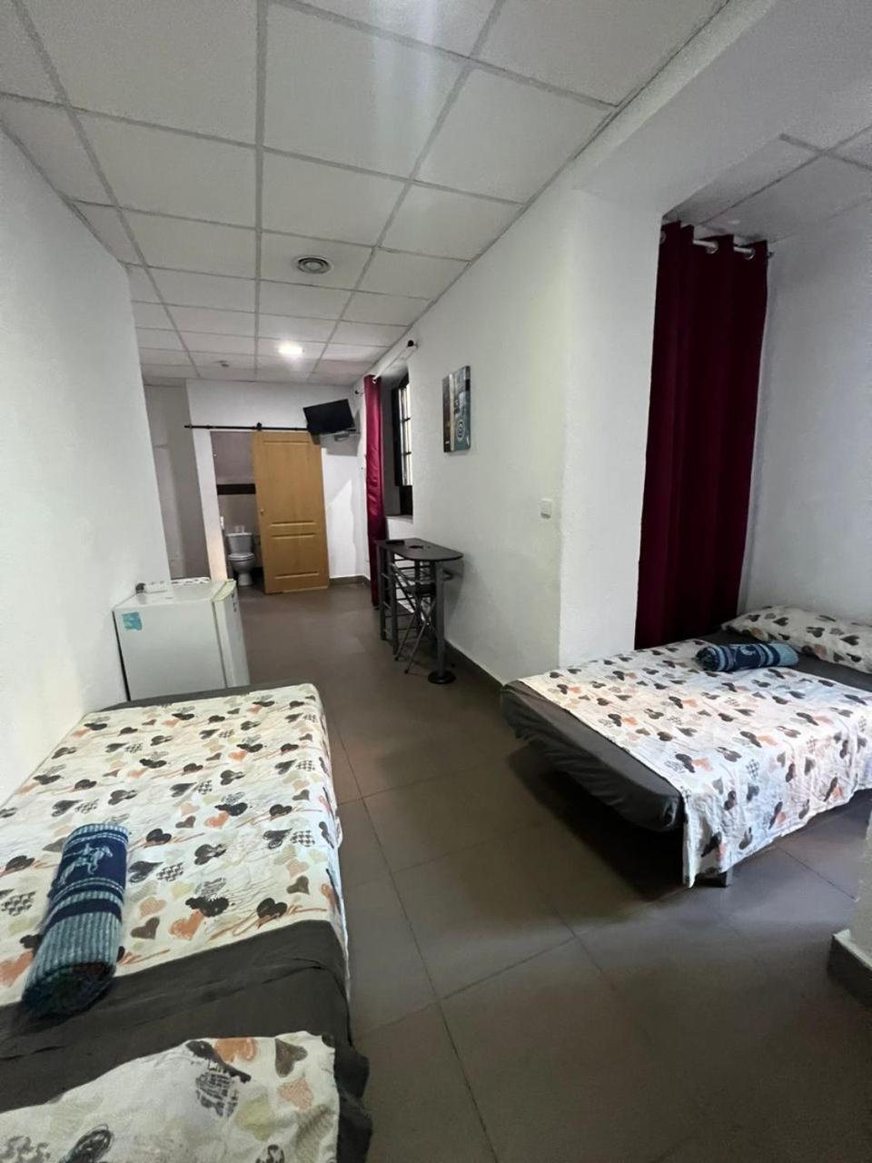 Hostal Milan Alicante Zewnętrze zdjęcie