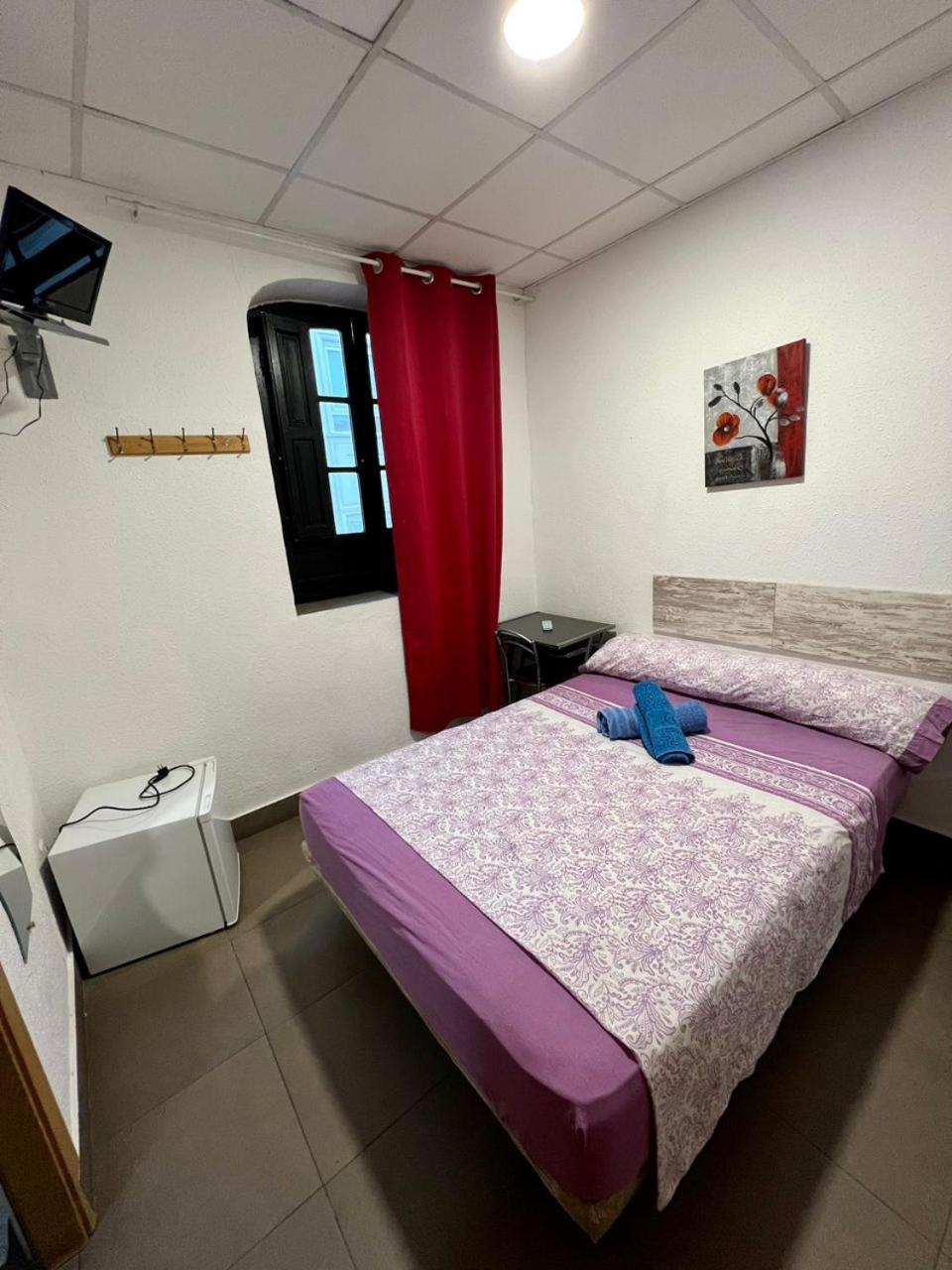 Hostal Milan Alicante Zewnętrze zdjęcie
